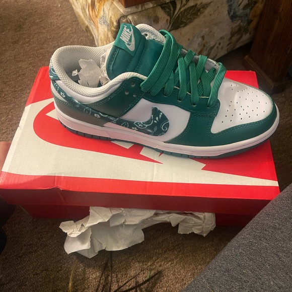 Nike Dunk Paisley - Picture 2 of 5